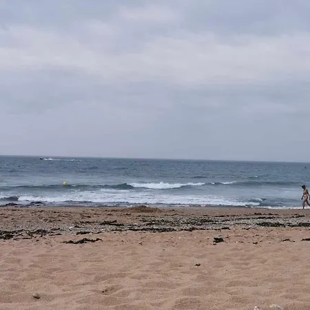 Calme Et Bord De بيت للعطل *