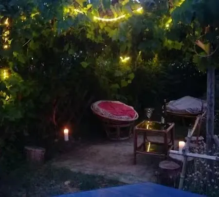Calme Et Bord De بيت للعطل